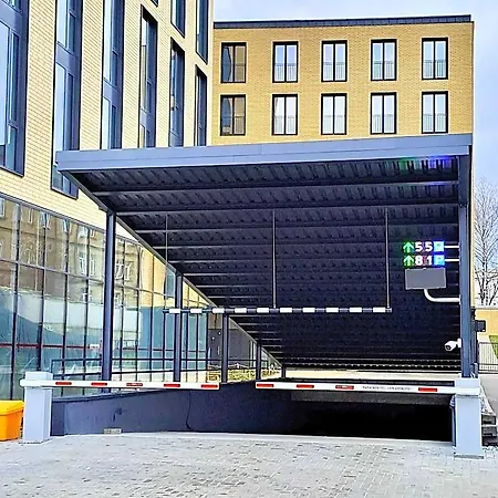 J14a I & Automated Self Check-in 3*