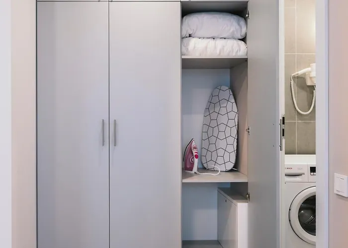 J14a I & Automated Self Check-in