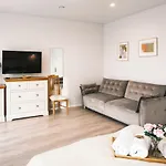 Hotel apartamentowy J14a I & Automated Self Check-in