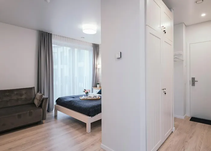 J14a I & Automated Self Check-in 3*