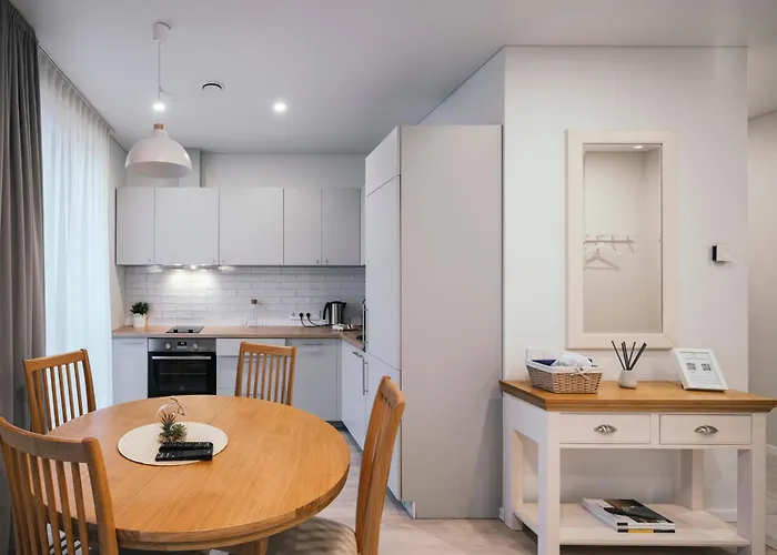 Aparthotel J14a I & Automated Self Check-in 3*