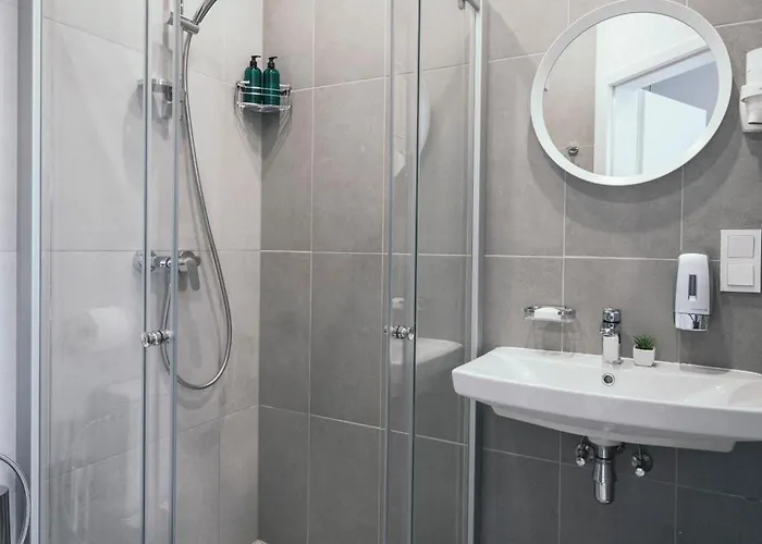 J14a I & Automated Self Check-in Aparthotel 3*