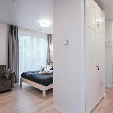 J14a I & Automated Self Check-in 3*