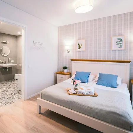 J14a I & Automated Self Check-in