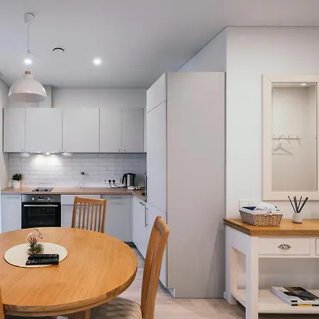 Aparthotel J14a I & Automated Self Check-in 3*